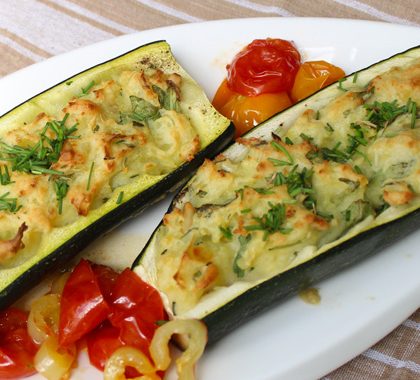 Gefüllte Zucchini vegetarisch
