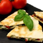 Quesadillas aus selbstgemachten Tortilla Wraps