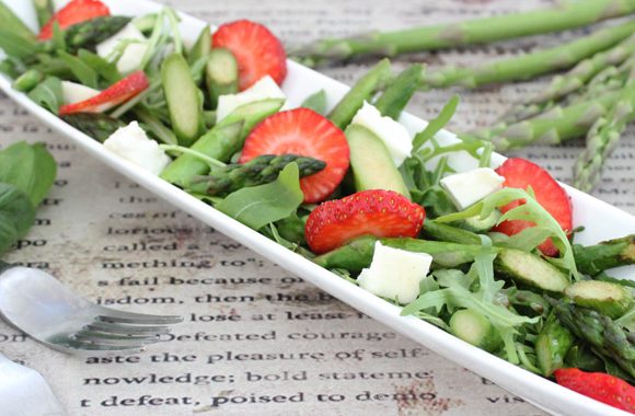 Erdbeer-Spargel Salat